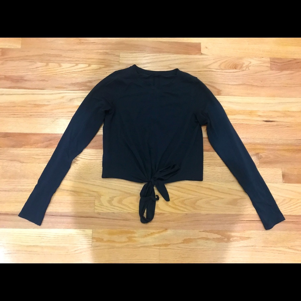 Black long lululemon top